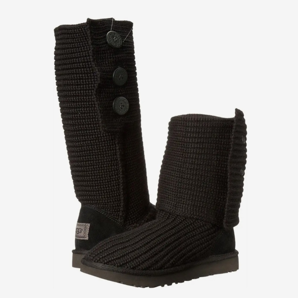 UGG Classic Cardy II Black like new + box